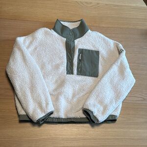 Vuori Sherpa fleece pullover cream and green